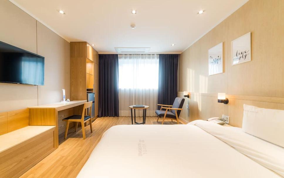 르본 수원 실크로드 호텔, 수원 | 호텔스컴바인 (Reborn Suwon Silkroad Hotel)