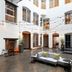 로비