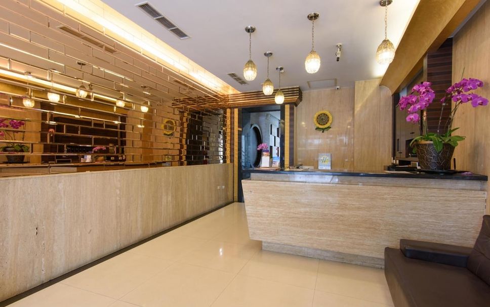 프론트 데스크 사진