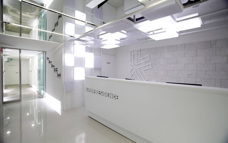 프론트 데스크 사진