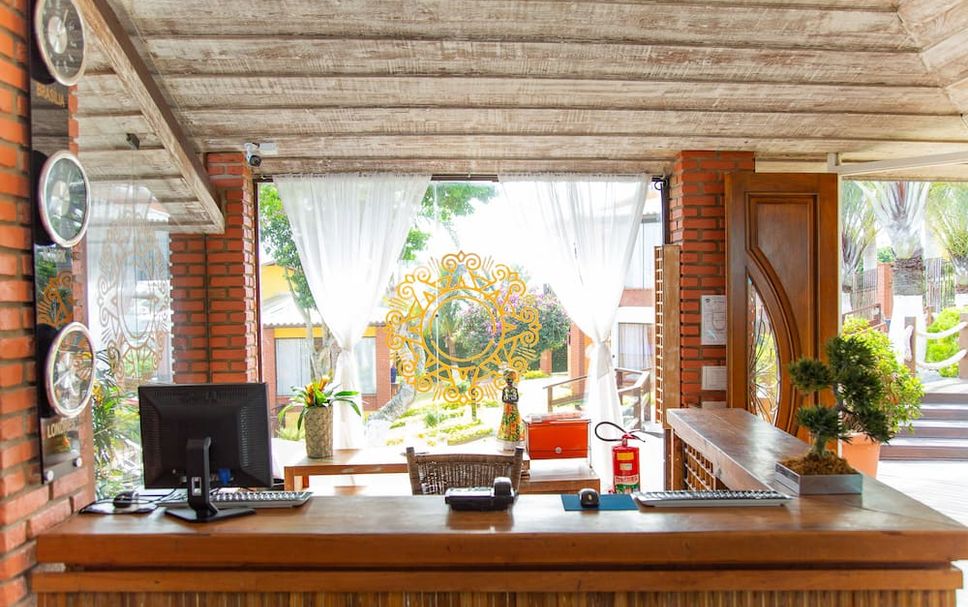 프론트 데스크 사진