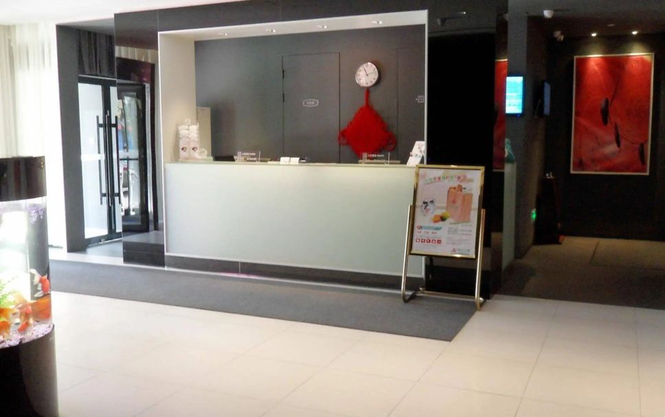 프론트 데스크 사진