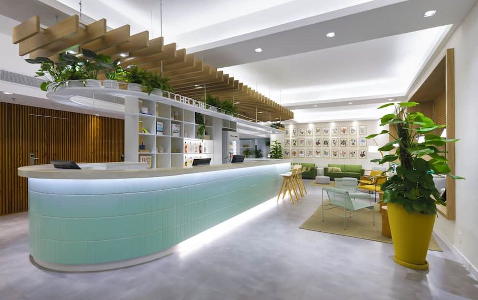 프론트 데스크 사진