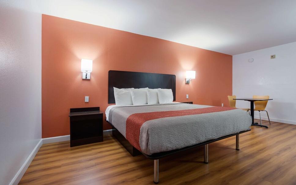 모텔 6 스와니 GA 그위닛 센터, 수와니 | 호텔스컴바인 (Motel 6 Suwanee. Ga Gwinnett Center)