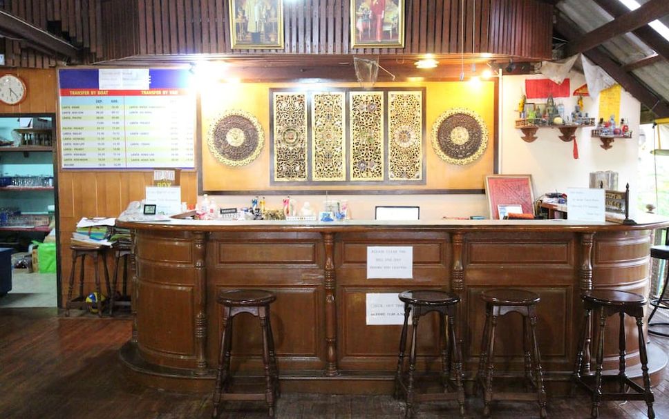 프론트 데스크 사진