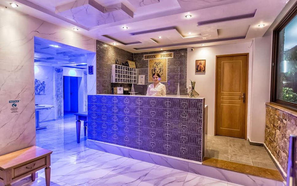 프론트 데스크 사진