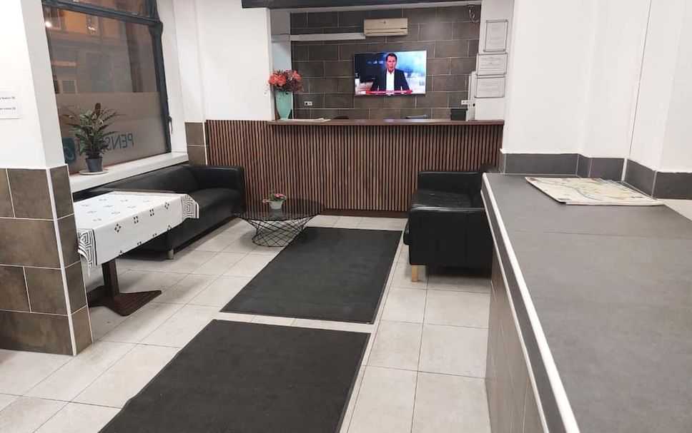 프론트 데스크 사진