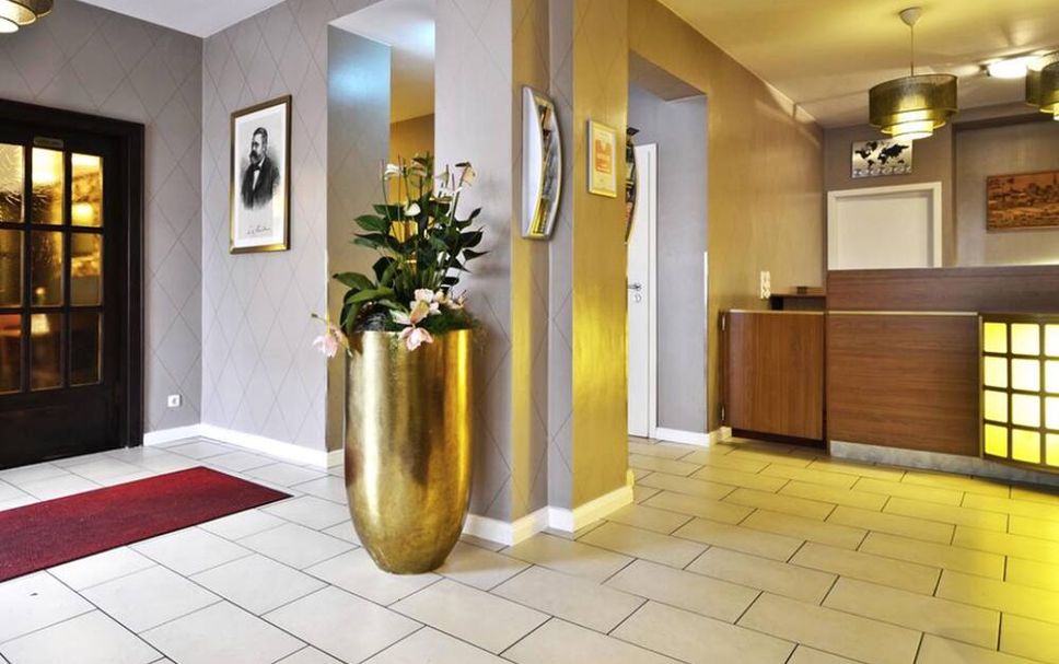 프론트 데스크 사진