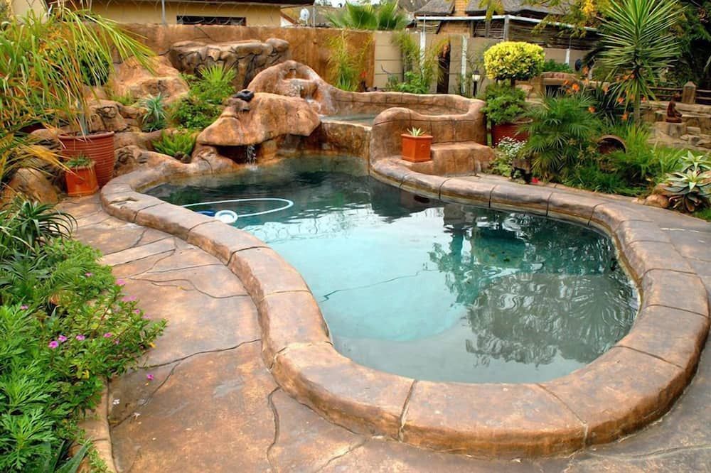 수영장 사진