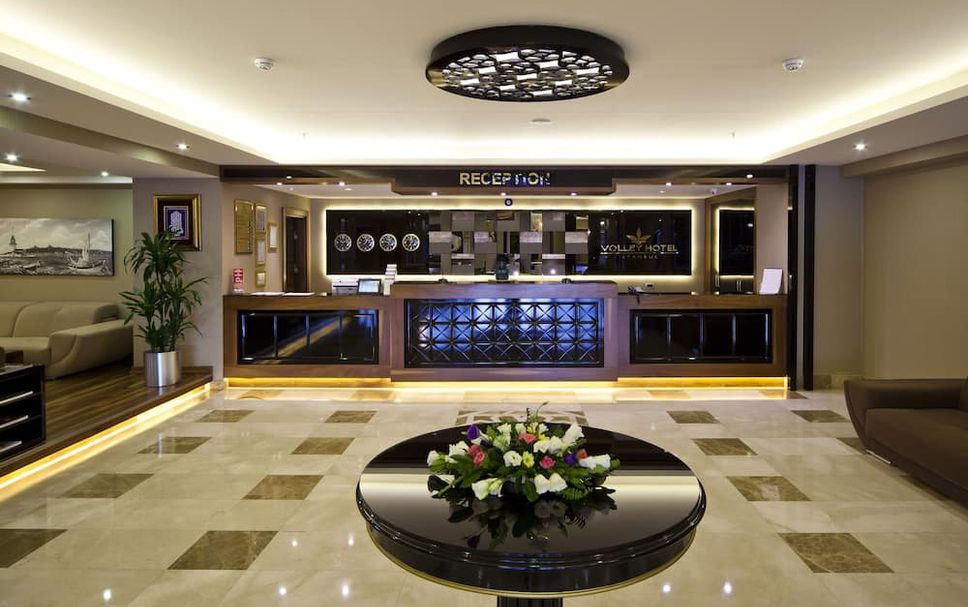 프론트 데스크 사진