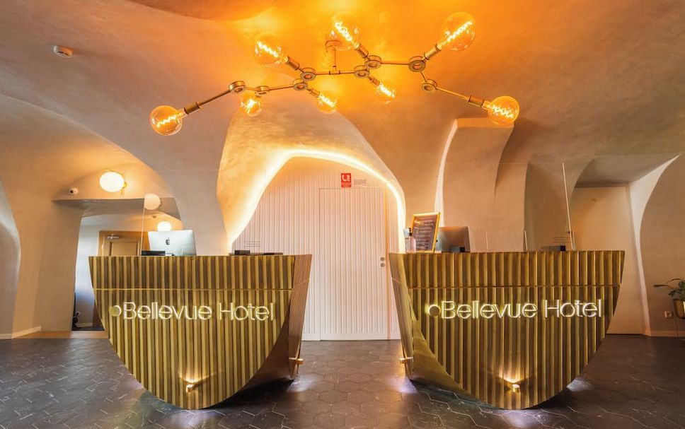 프론트 데스크 사진