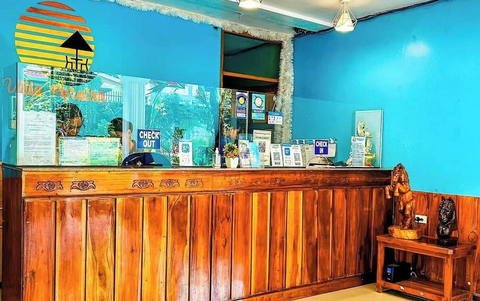 프론트 데스크 사진