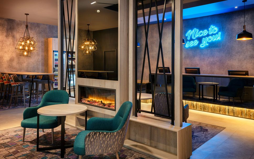 프론트 데스크 사진