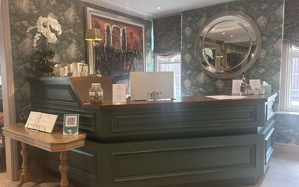 프론트 데스크 사진