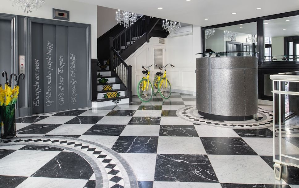 프론트 데스크 사진