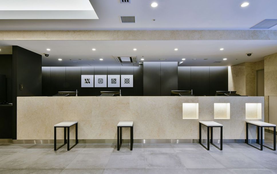 프론트 데스크 사진