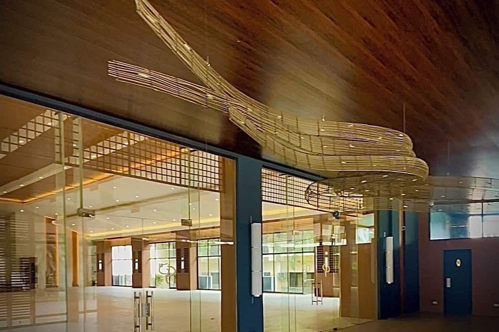 로비