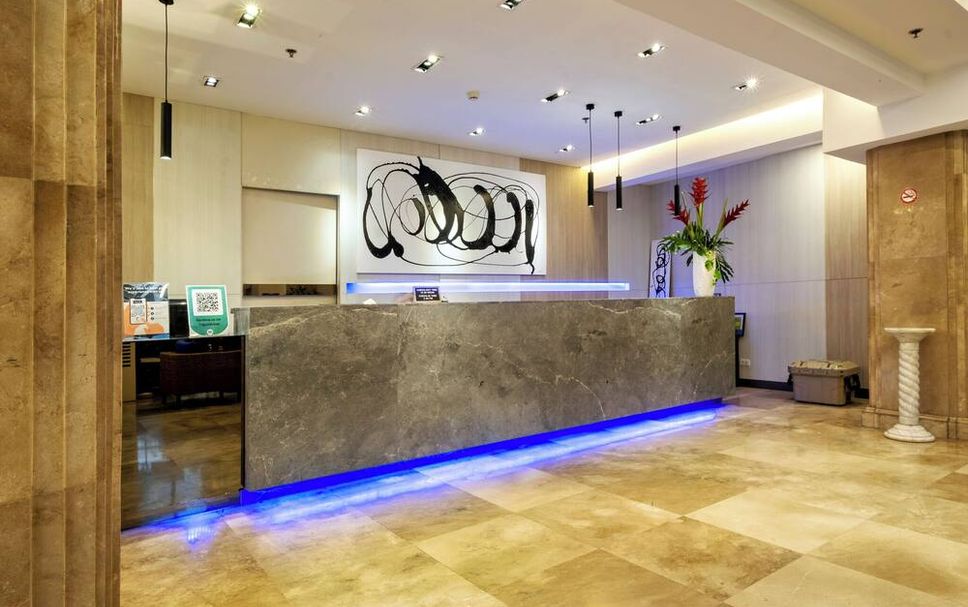 프론트 데스크 사진