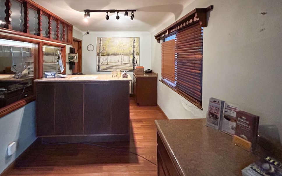 프론트 데스크 사진