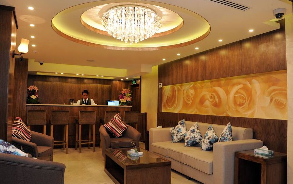 프론트 데스크 사진