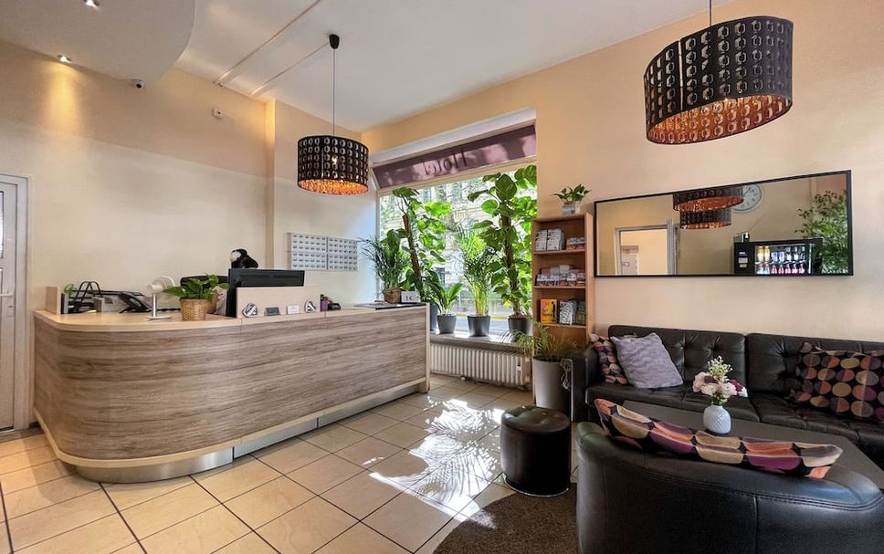 프론트 데스크 사진