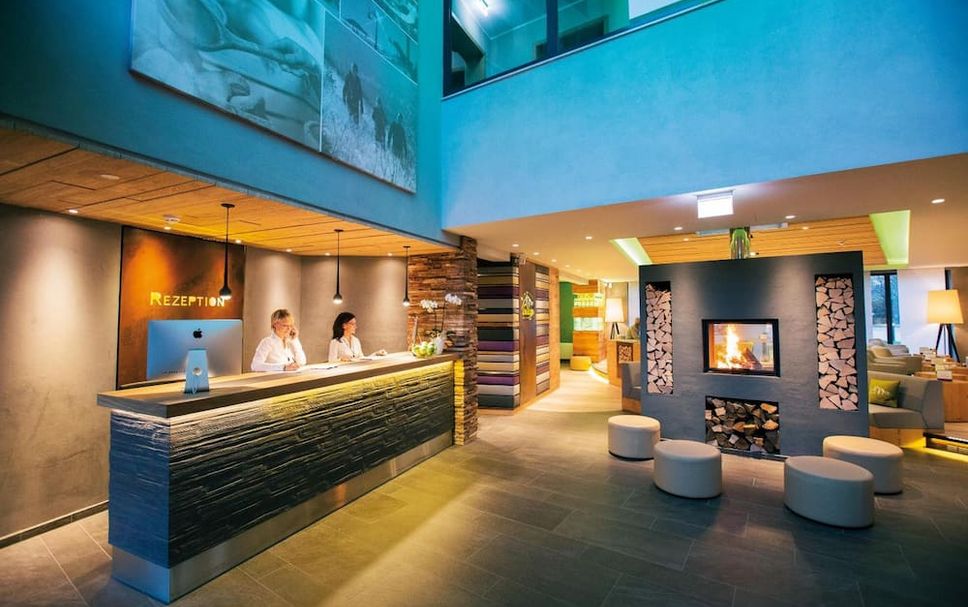 프론트 데스크 사진