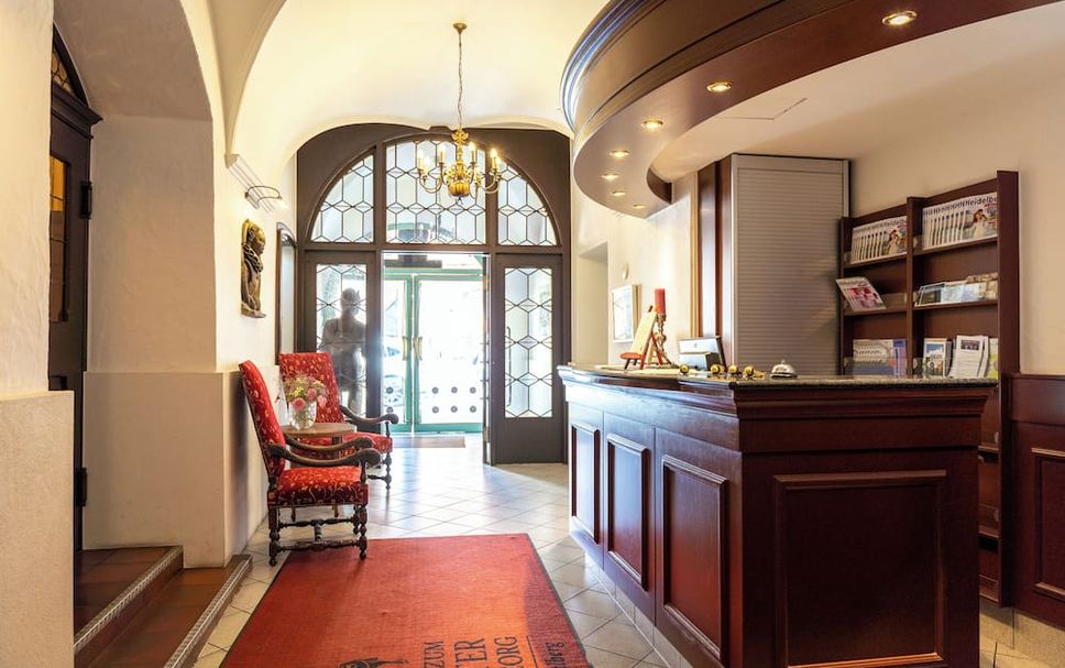 프론트 데스크 사진