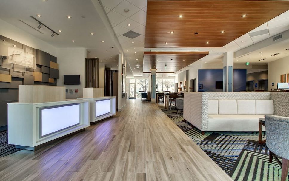 프론트 데스크 사진