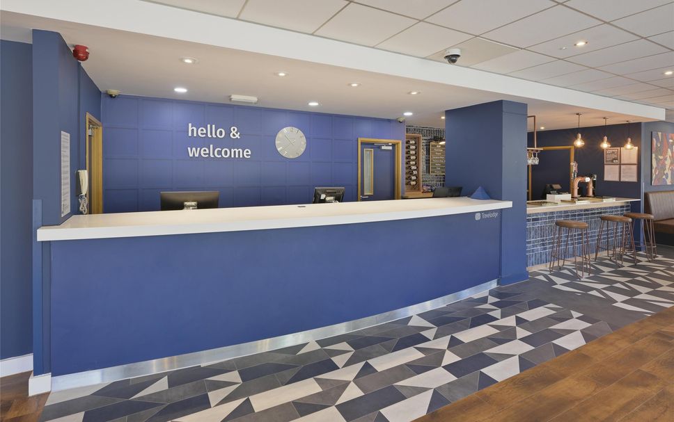 프론트 데스크 사진