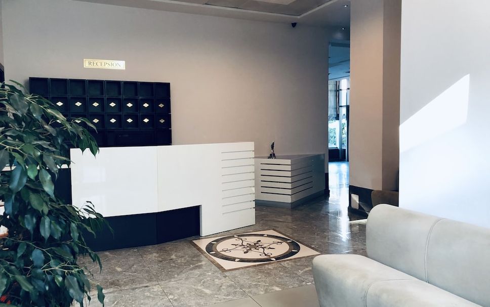 프론트 데스크 사진