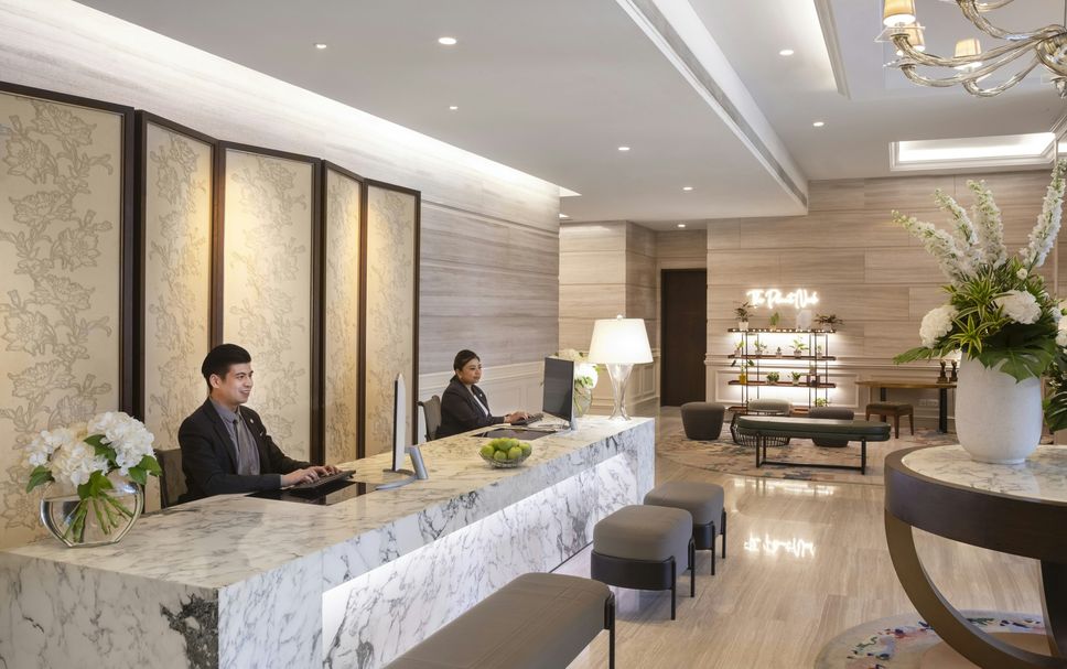 프론트 데스크 사진