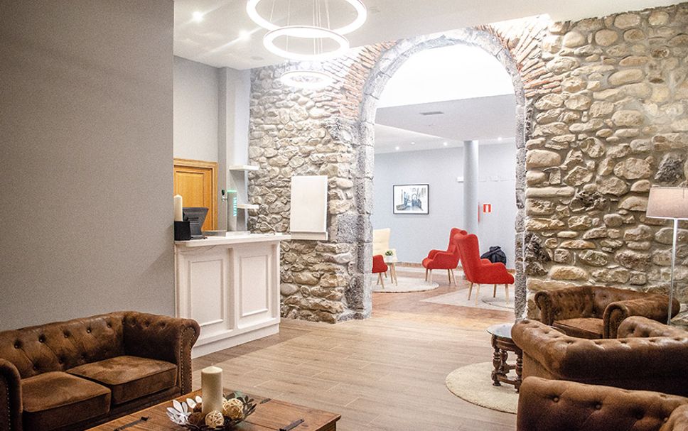 프론트 데스크 사진