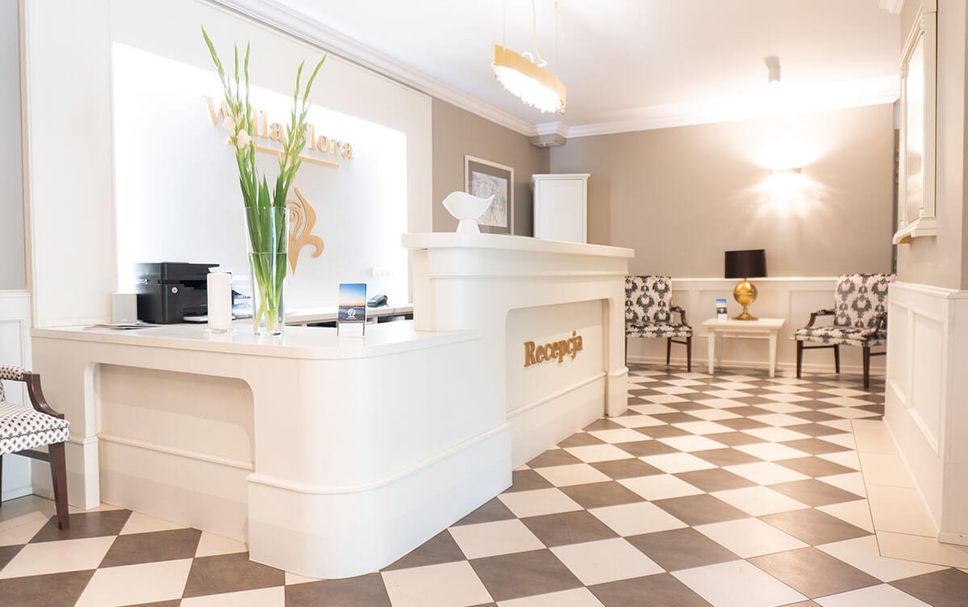 프론트 데스크 사진