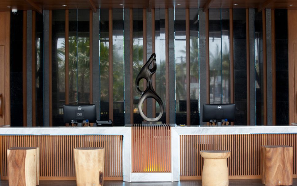 프론트 데스크 사진