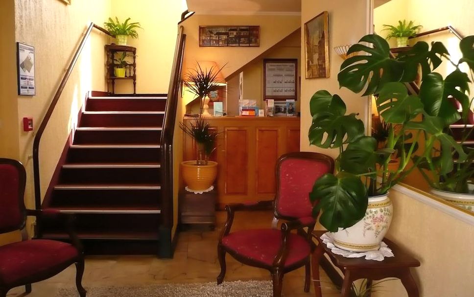 프론트 데스크 사진