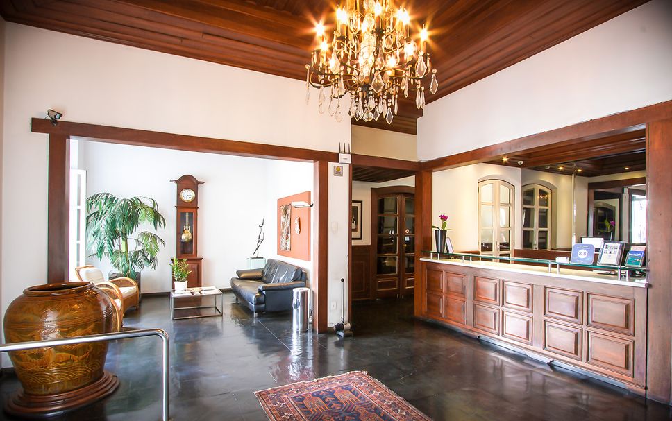 프론트 데스크 사진