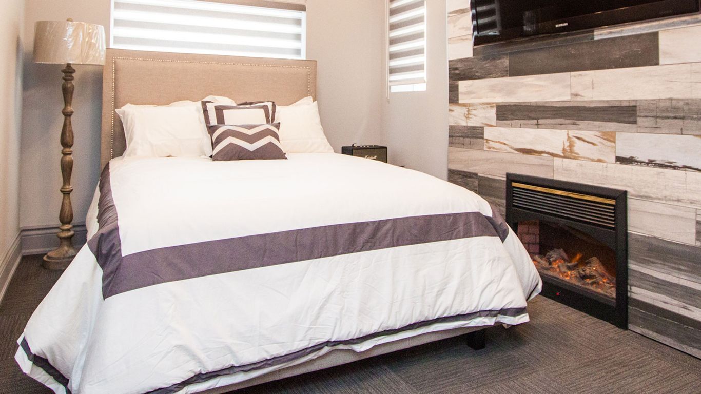 웰즐리 매너 부티크 호텔, 토론토 호텔스컴바인 (Wellesley Manor Revival Boutique Hotel, Est, 1916)