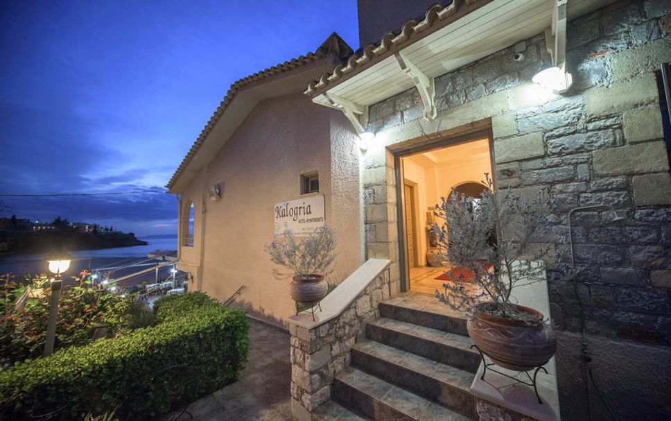 호텔 입구 사진